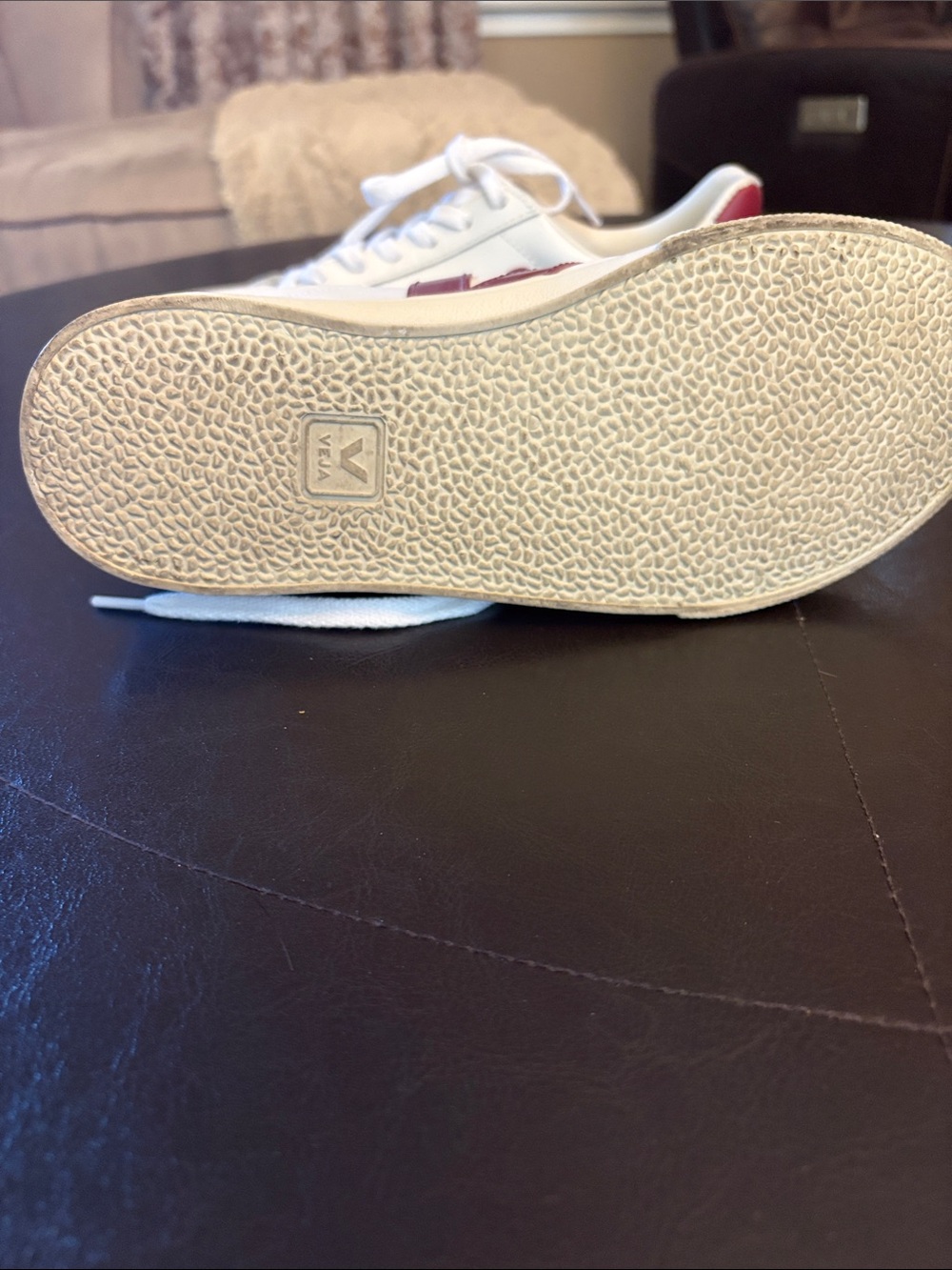 Veja White Leather Sneakers with Red V Logo - Picture 4 of 6